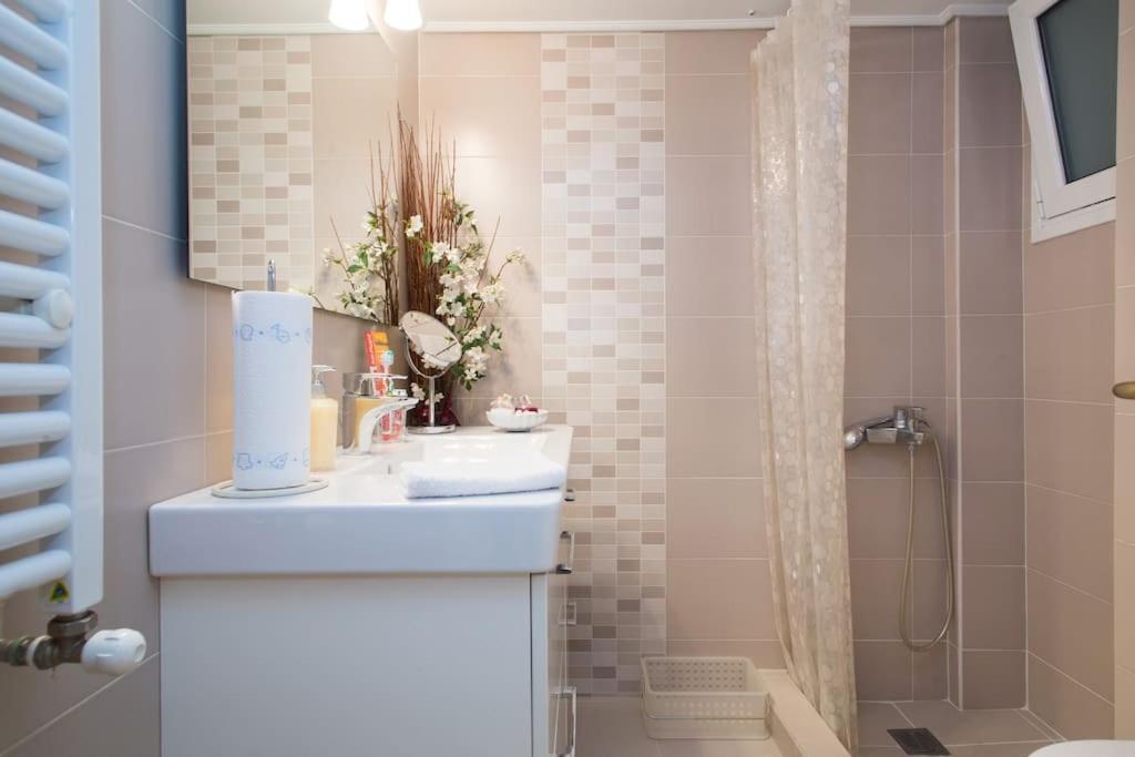 Top-Rated 1-Bedroom Apartment In The Heart Of אתונה מראה חיצוני תמונה