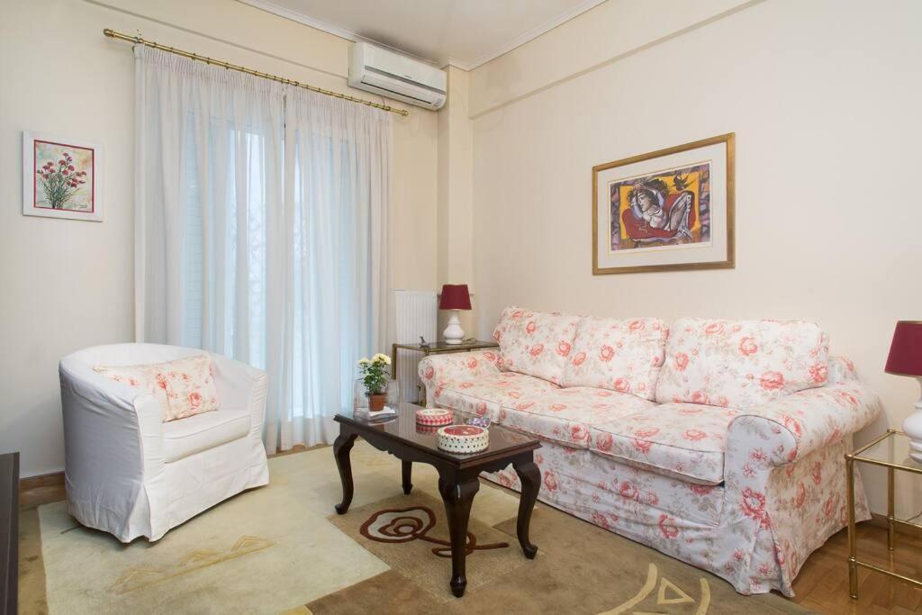 Top-Rated 1-Bedroom Apartment In The Heart Of אתונה מראה חיצוני תמונה